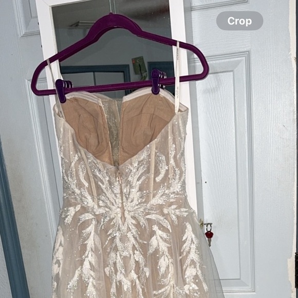 Galani Signature Wedding Gown - Picture 6 of 10